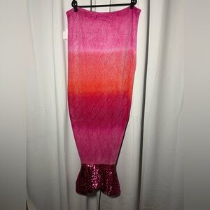 Pink and Orange Mermaid Scale Tail Blanket